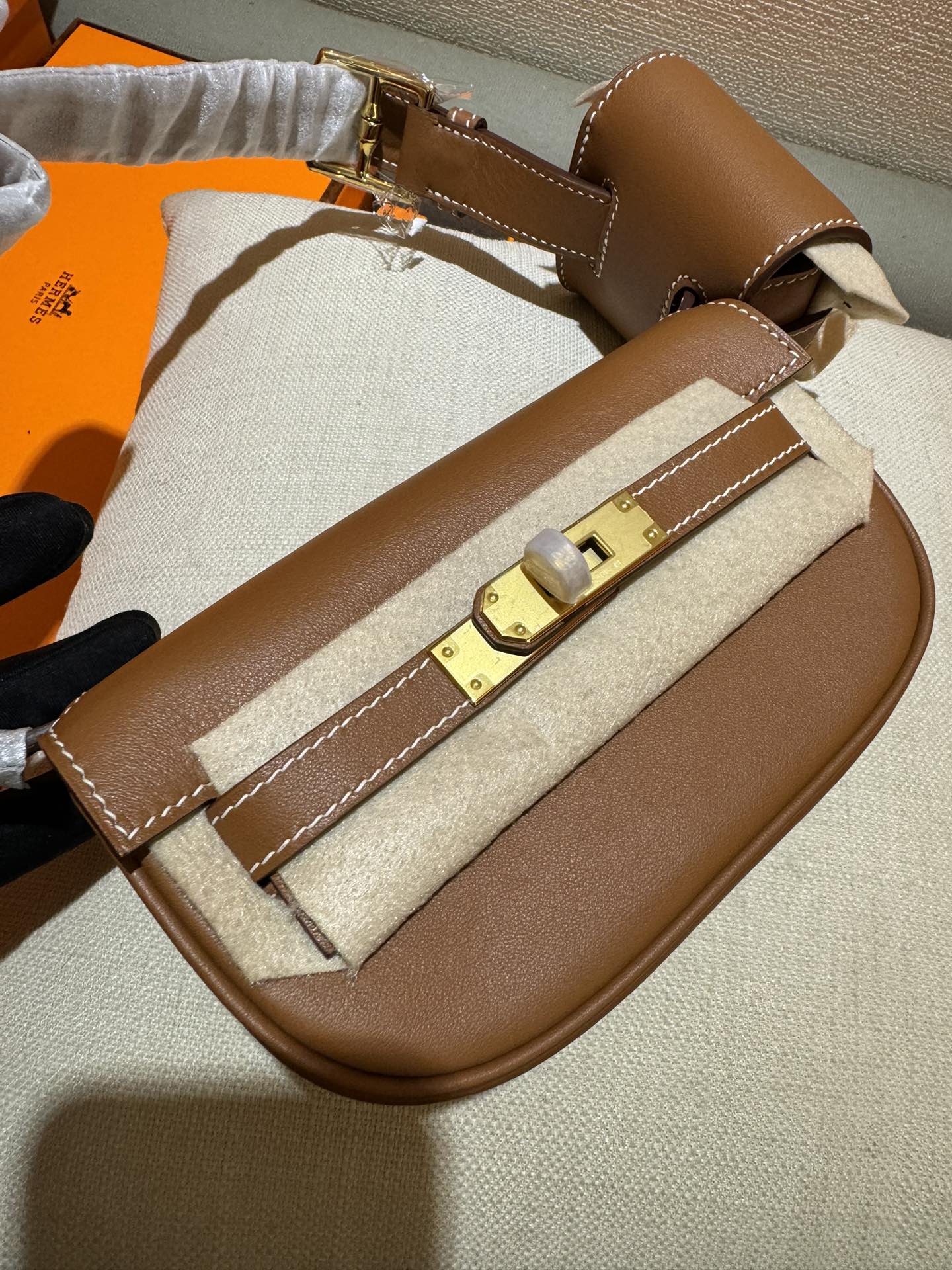 Hermes Kelly Moove Shoulder Bag In Brown Swift Leather